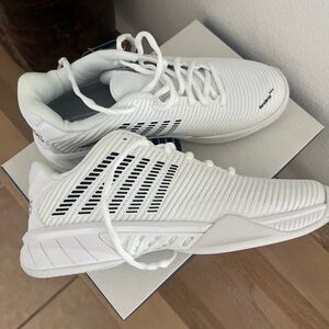 K-Swiss Hypercourt Express 2 - size 9 women's tennis shoe